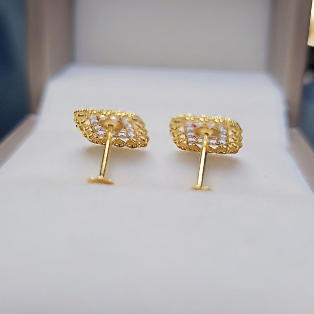 Royal Ear studs 21.ct