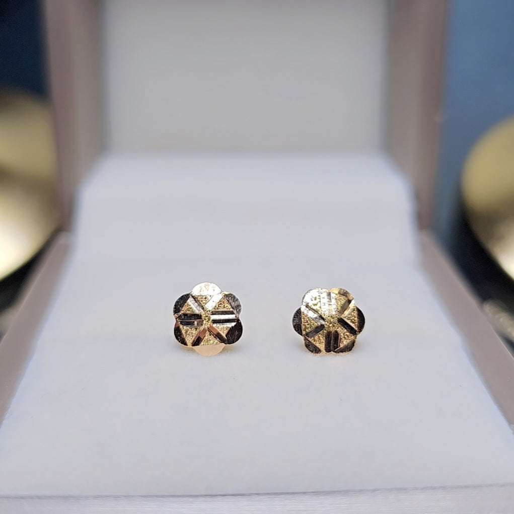 tulip Ear studs 21.ct