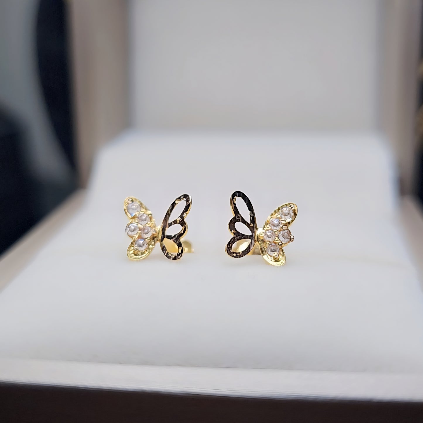 Butterfly Ear studs 21.ct