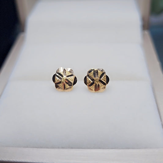 tulip Ear studs 21.ct